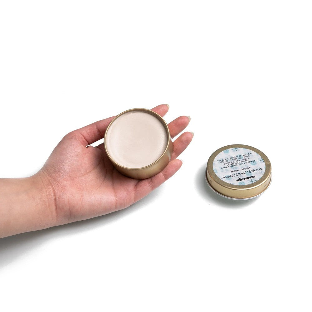 Davines - Arcilla de Fijación Fuerte More Inside Strong Moulding Clay 75 ml